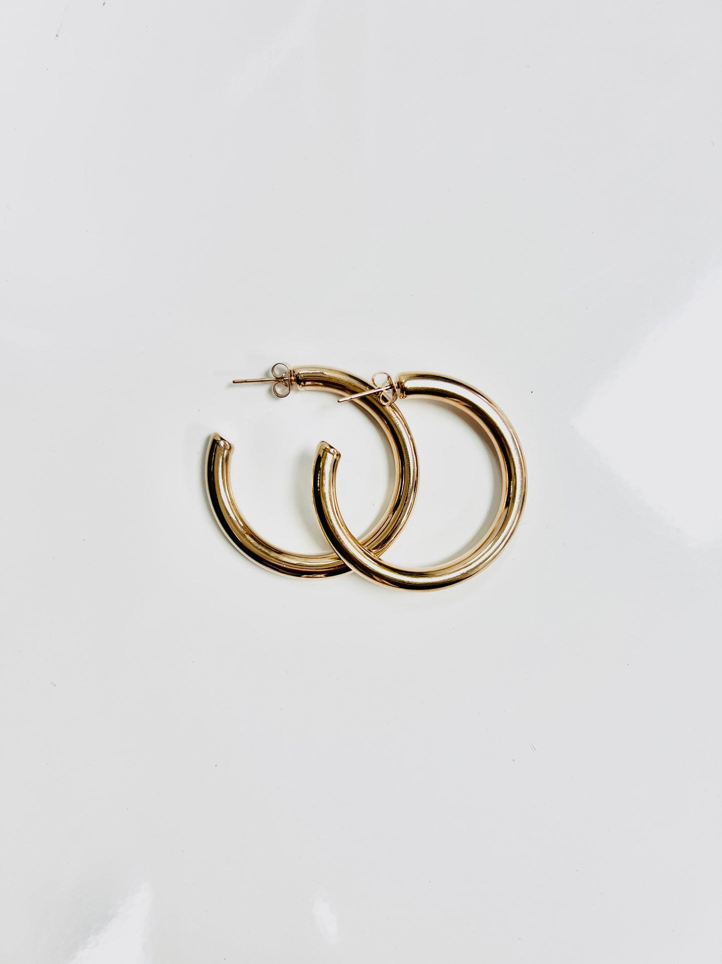 Small Hoops (Gold, Silver) by Yomi Styling